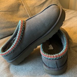 Grey Tasman Uggs